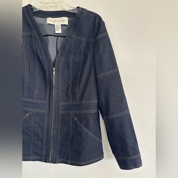 Doncaster fitted women’s blue denim zip-up jacket with pockets, size L - Picture 4 of 10